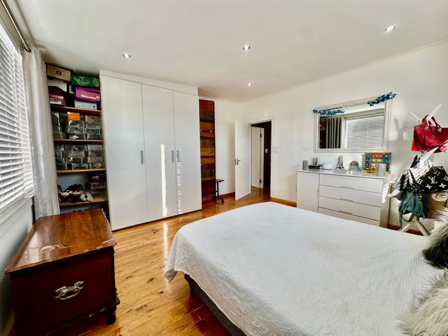 5 Bedroom Property for Sale in Rouxville Western Cape